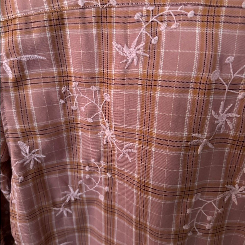 NEW Miss Me MM Vintage Embroidered Floral Plaid Top Pink Mauve Long Sleeve - Picture 4 of 7
